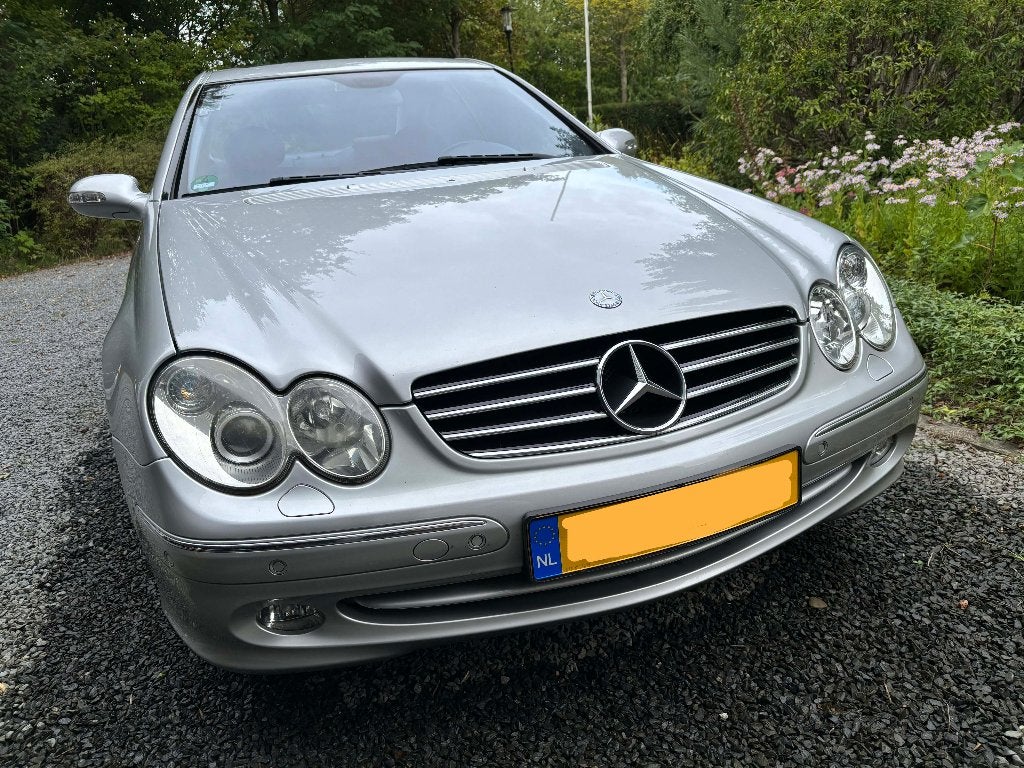 Mercedes-Benz CLK 2.6 Clk240 Coupe AUT 2004 Grijs, Automaat, Achterwielaandrijving, 2597 cc, Grijs