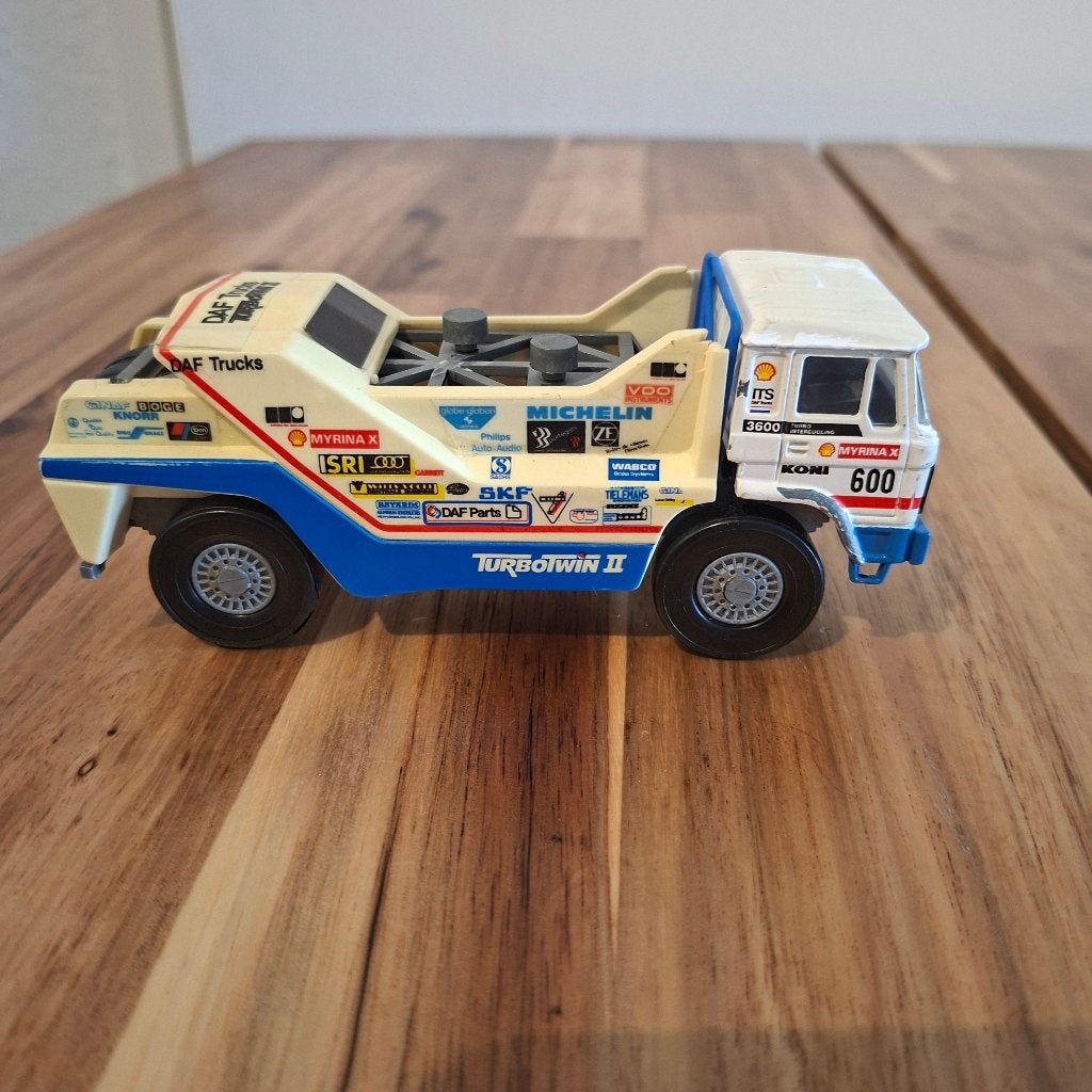 DAF 3600 TURBO TWIN II .KOFFERBAK DAF NIEUW + DOOS.HUIFBAK., Hobby en Vrije tijd, Modelauto's | 1:50, Verzenden, Nieuw, Bus of Vrachtwagen