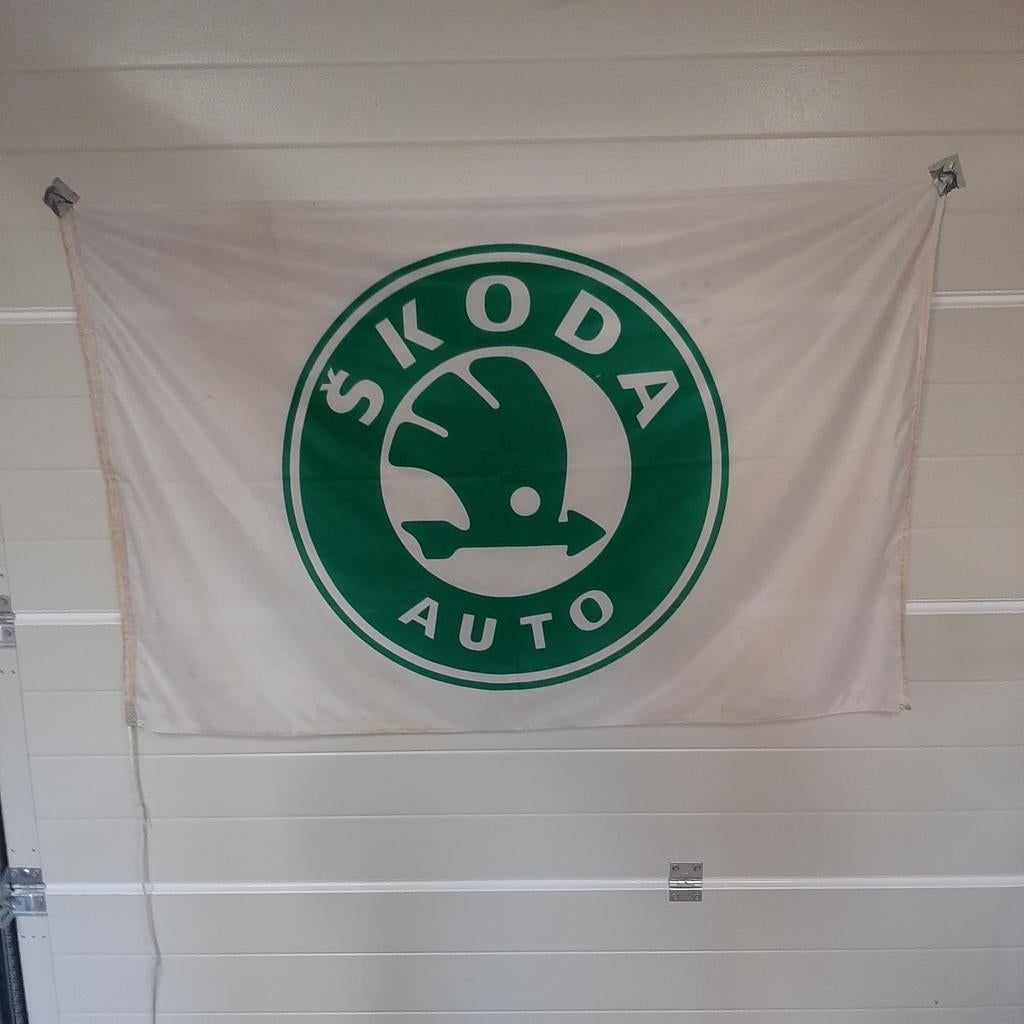 SKODA auto vlag 1e model, Ophalen of Verzenden