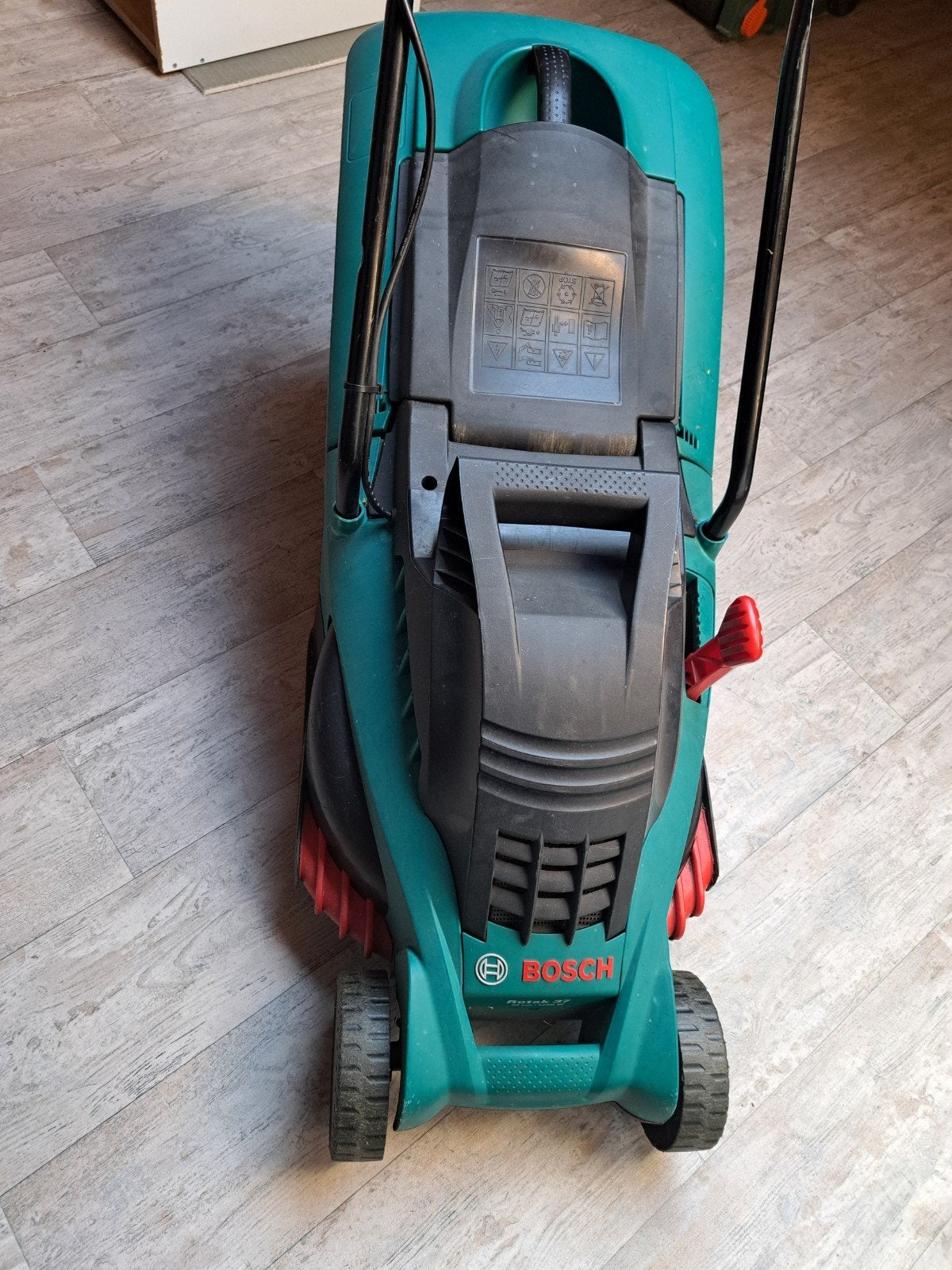 Bosch Rotak 40 elektrische grasmaaier, Tuin en Terras, Ophalen, Cirkelmaaier, Elektrische grasmaaier, Zo goed als nieuw