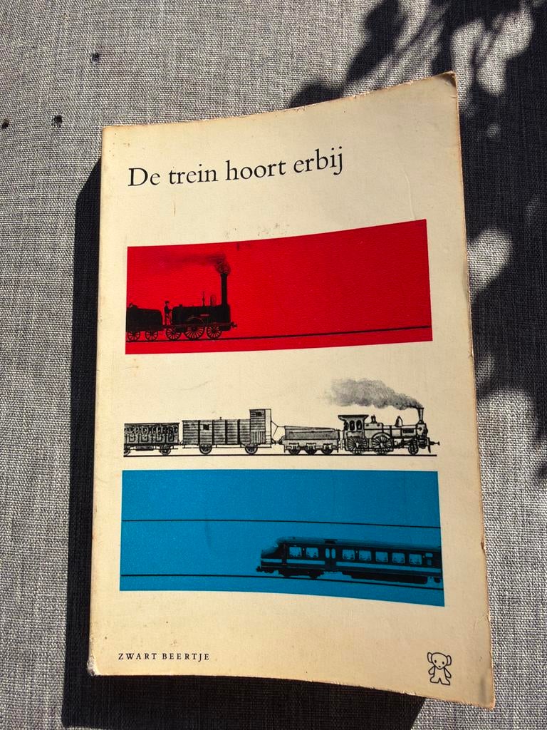 De trein hoort erbij boekje, Ophalen of Verzenden, Gelezen, Trein