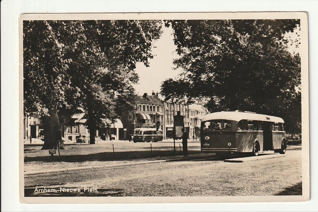 ARNHEM NIEUWE PLEIN NBM CROSSLEY DE SCHELDE, VELOX SCANIA V., Ophalen of Verzenden, 1940 tot 1960, Gelopen, Gelderland