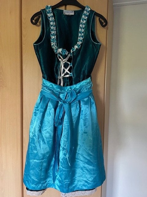 dirndl, Kleding | Dames, Carnavalskleding en Feestkleding, Nieuw, Ophalen of Verzenden, Overige thema's, Kleding