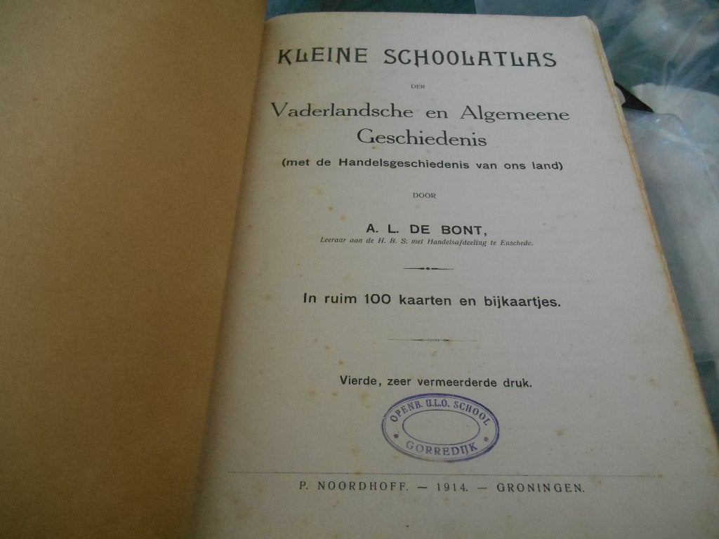 2 antieke  atlassen 1914 en 1956, Gelezen, Ophalen of Verzenden, Landkaart, 1800 tot 2000