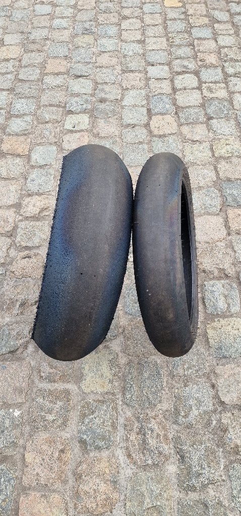 Dunlop D212 GP Racer slick 180/55 & 120/70 kort gebruikt, Ophalen of Verzenden, Gebruikt