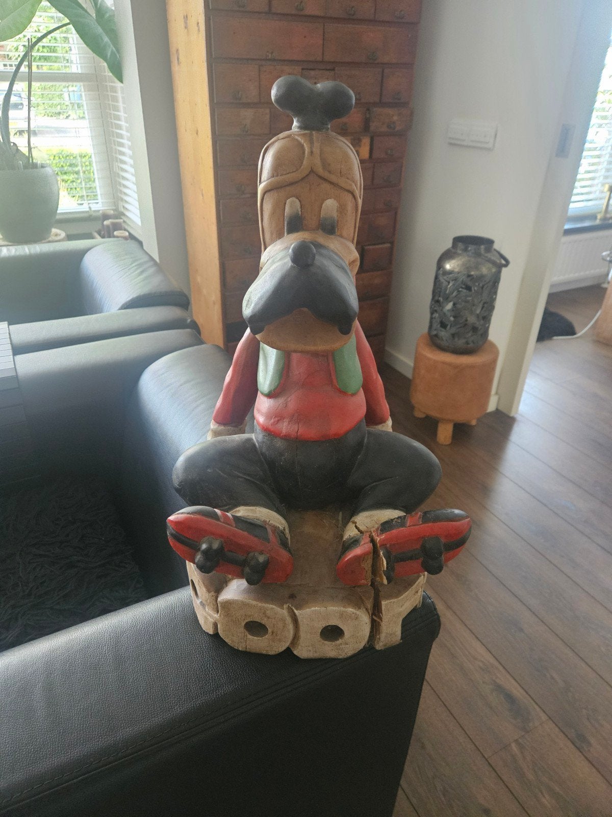 Grote houten beeld van Goofy, handgesneden en beschilderd, Overige onderwerpen, Handgemaakt, Beeld, Hout