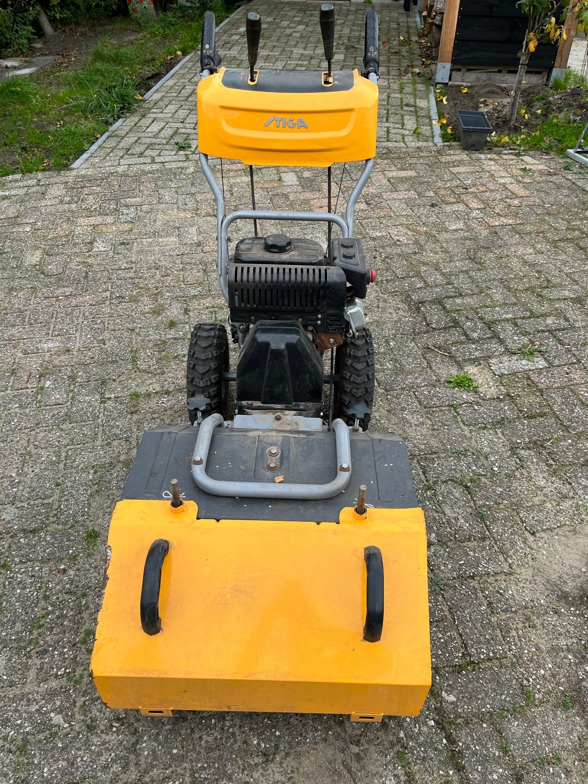 Stiga SWR 2604 S Veegmachine - Krachtig en Betrouwbaar, Tuin en Terras, Ophalen, Gebruikt