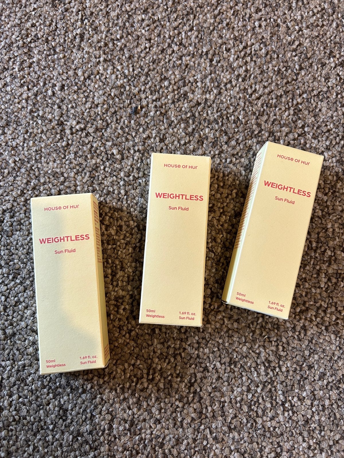 House of hur weightless sun fluid spf 50+, Sieraden, Tassen en Uiterlijk, Uiterlijk | Gezichtsverzorging, Ophalen of Verzenden