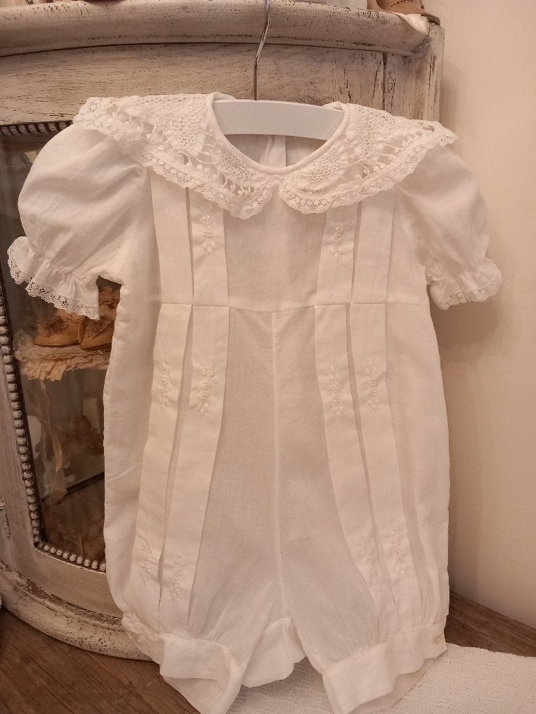 Schattig vintage Frans baby pakje met kant, Ophalen of Verzenden, Kinderen