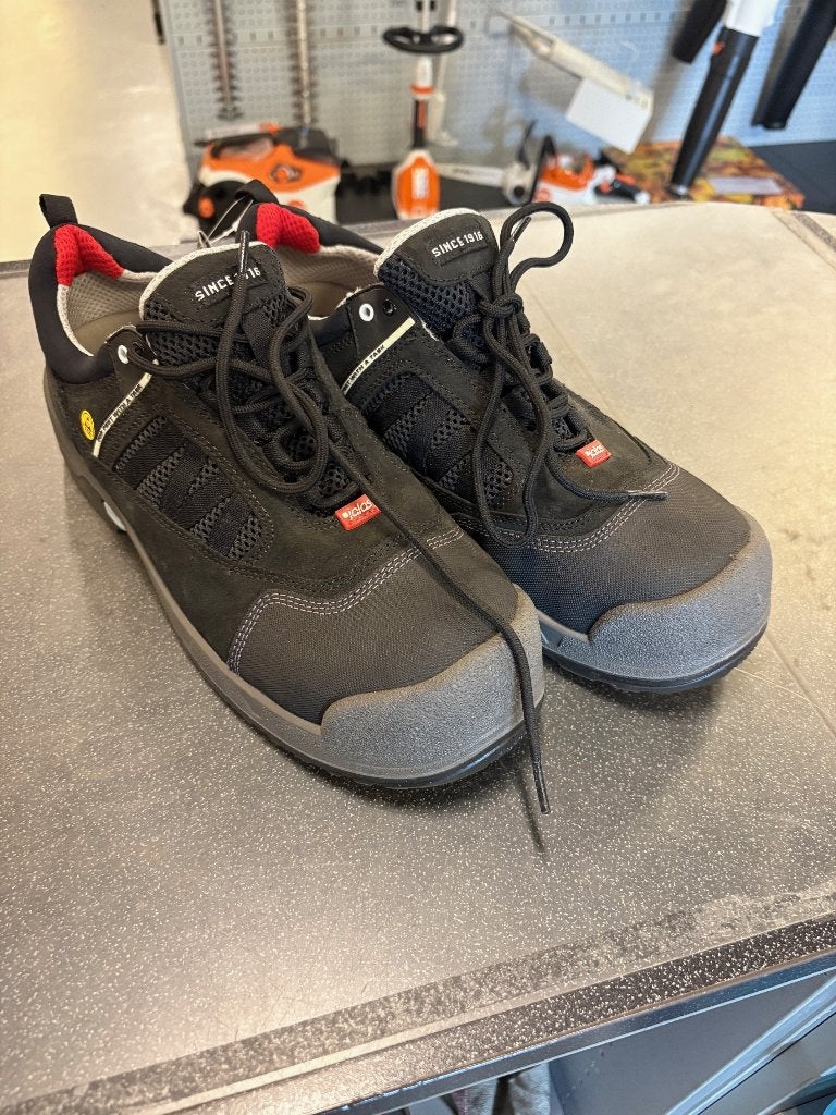 Jalas zenit veiligheidsschoenen maat 44, nieuw!, Mertstraat 5, Zwart, Nieuw, Verkoop@teeuwentuinmachines.nl