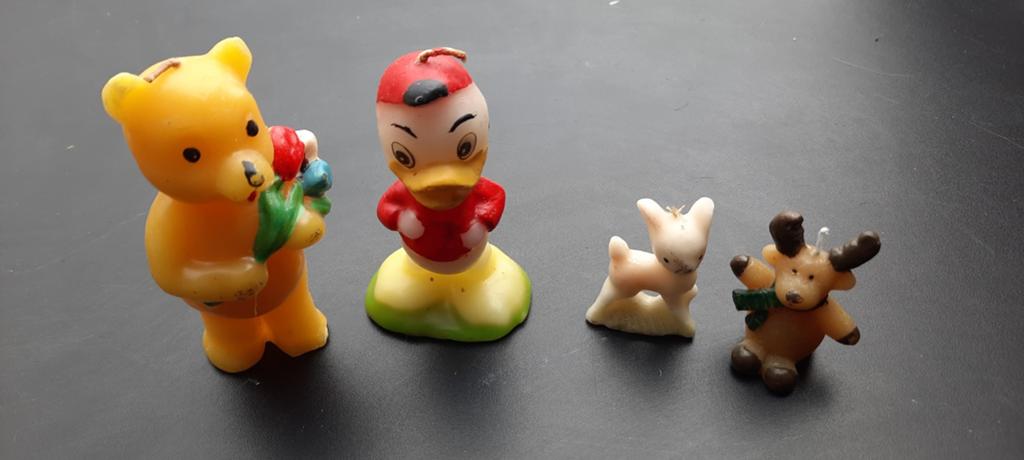 4 oude kaarsjes 1 van Walt disey, Ophalen of Verzenden, Gebruikt