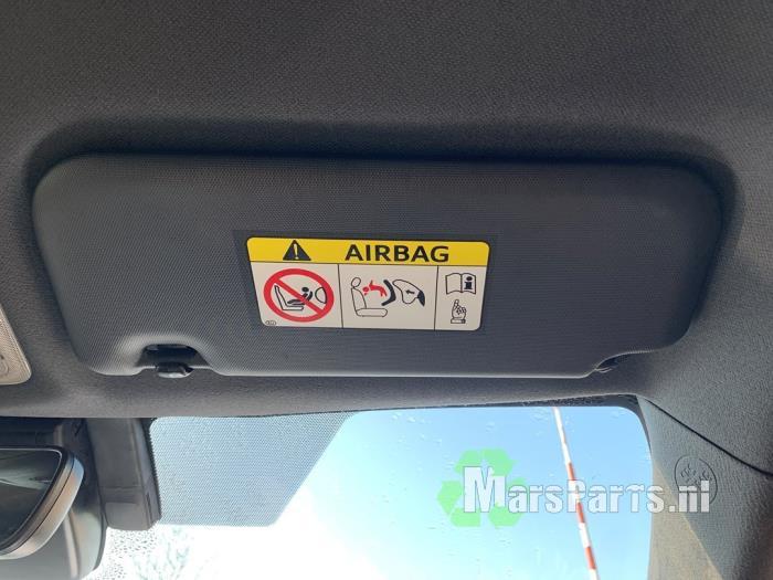 Zonneklep van een Toyota Corolla, Gebruikt, -, -, Ophalen of Verzenden