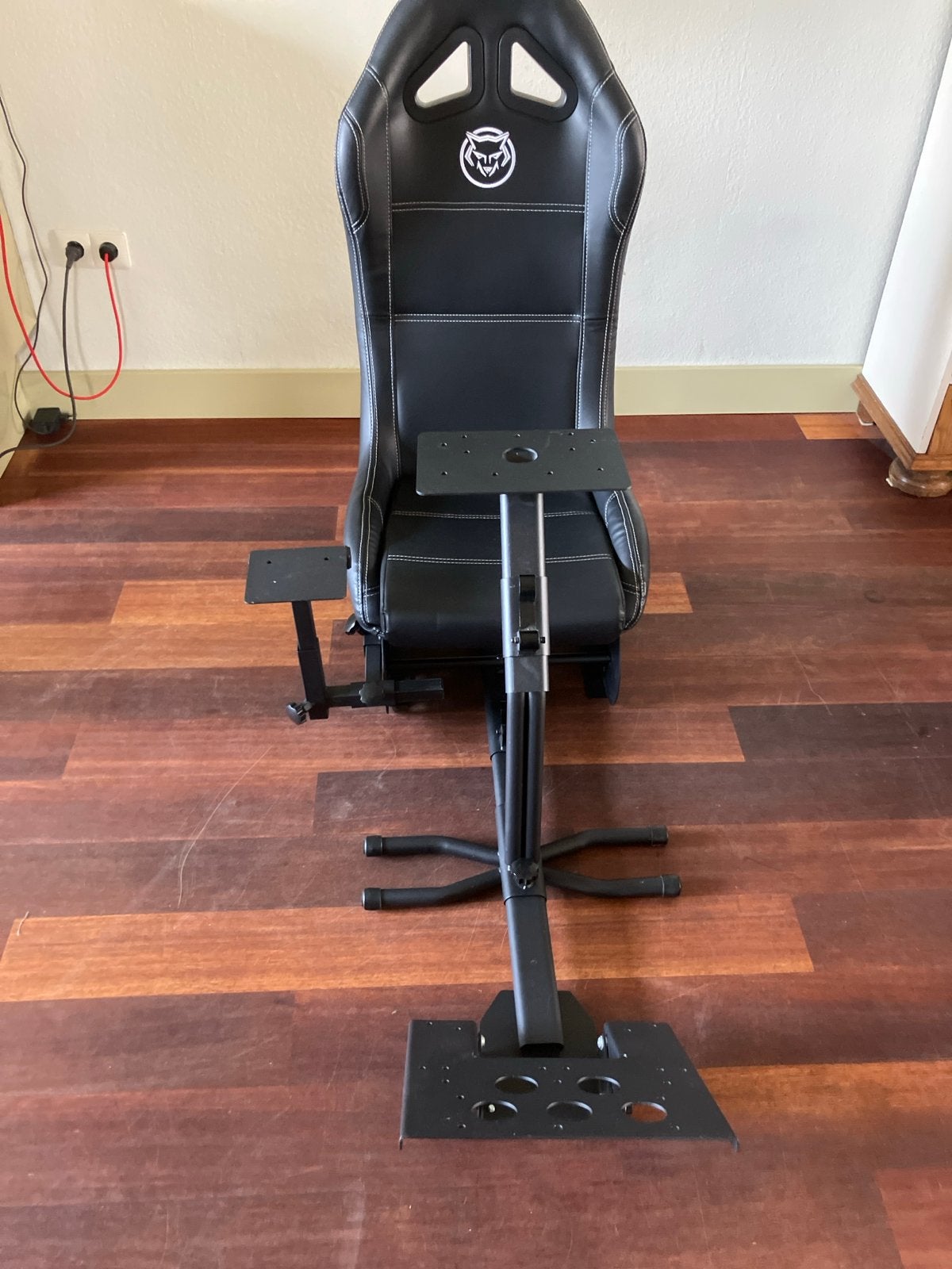 gaming stoel met stuur en pedalen, Spelcomputers en Games, Ophalen, Zo goed als nieuw