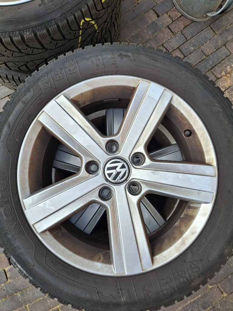 Winterbanden op VW aluminium velgen, Ophalen, Gebruikt, 16 inch, Banden en Velgen