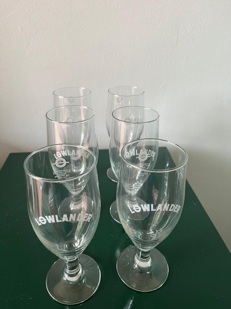 6 Lowlander bierglazen, Ophalen of Verzenden, Zo goed als nieuw, Glas
