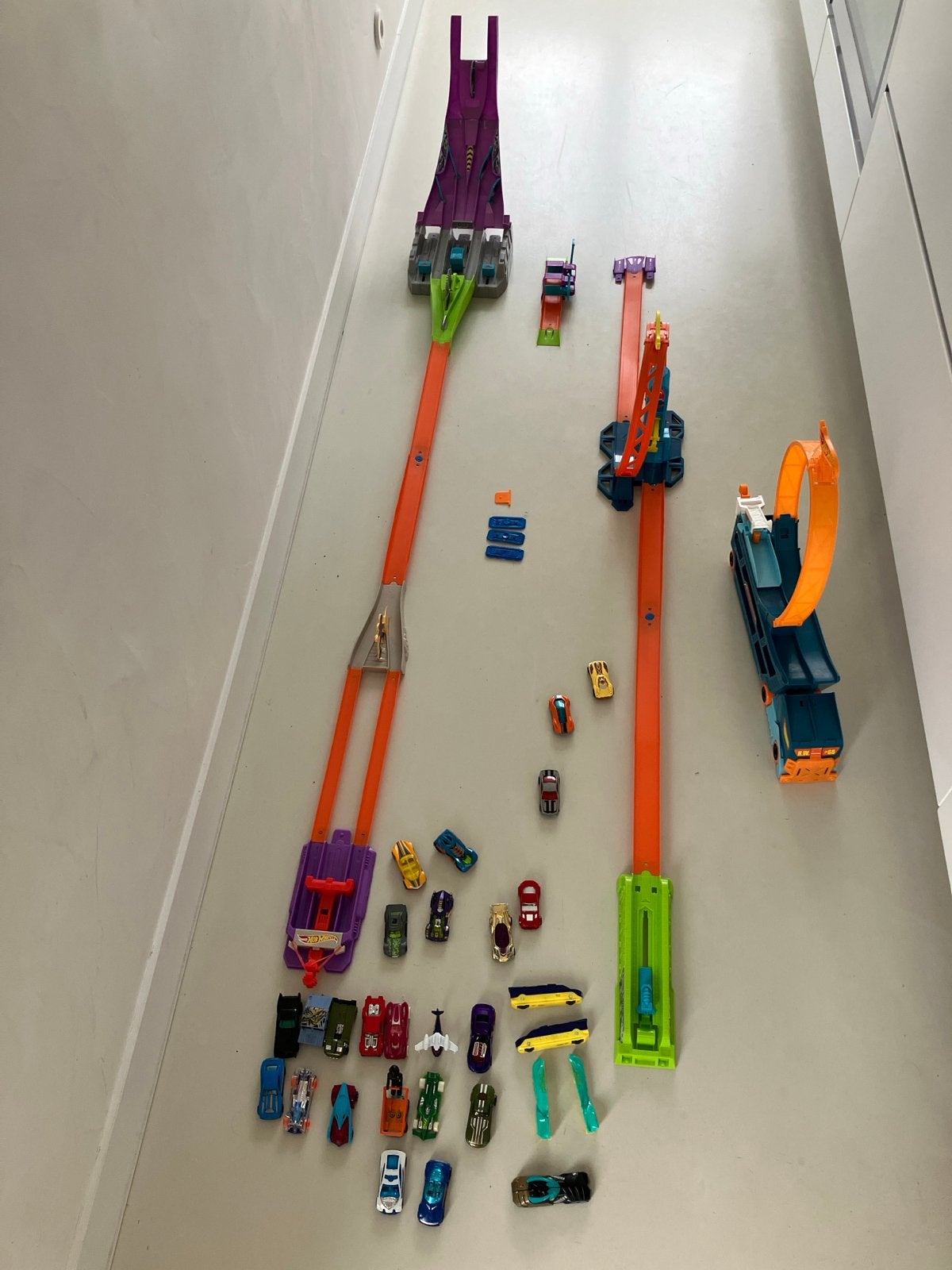 Hot Wheels Racebaan Set met Auto's en Accessoires, Ophalen of Verzenden, Hot Wheels, Racebaan, Gebruikt