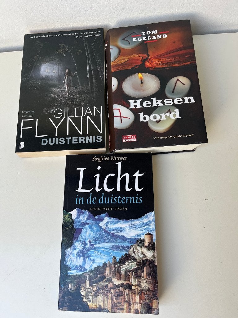 Duisternis - Gillian Flynn, Boeken, Ophalen of Verzenden, Zo goed als nieuw