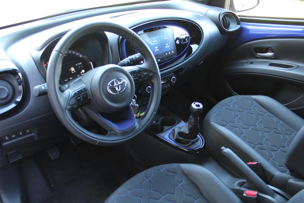 Toyota Aygo X 1.0 VVT-i MT Envy Cabrio | Rijklaar | JBL | Na, Auto's, Toyota, Stof, Gebruikt, Cabriolet, Origineel Nederlands