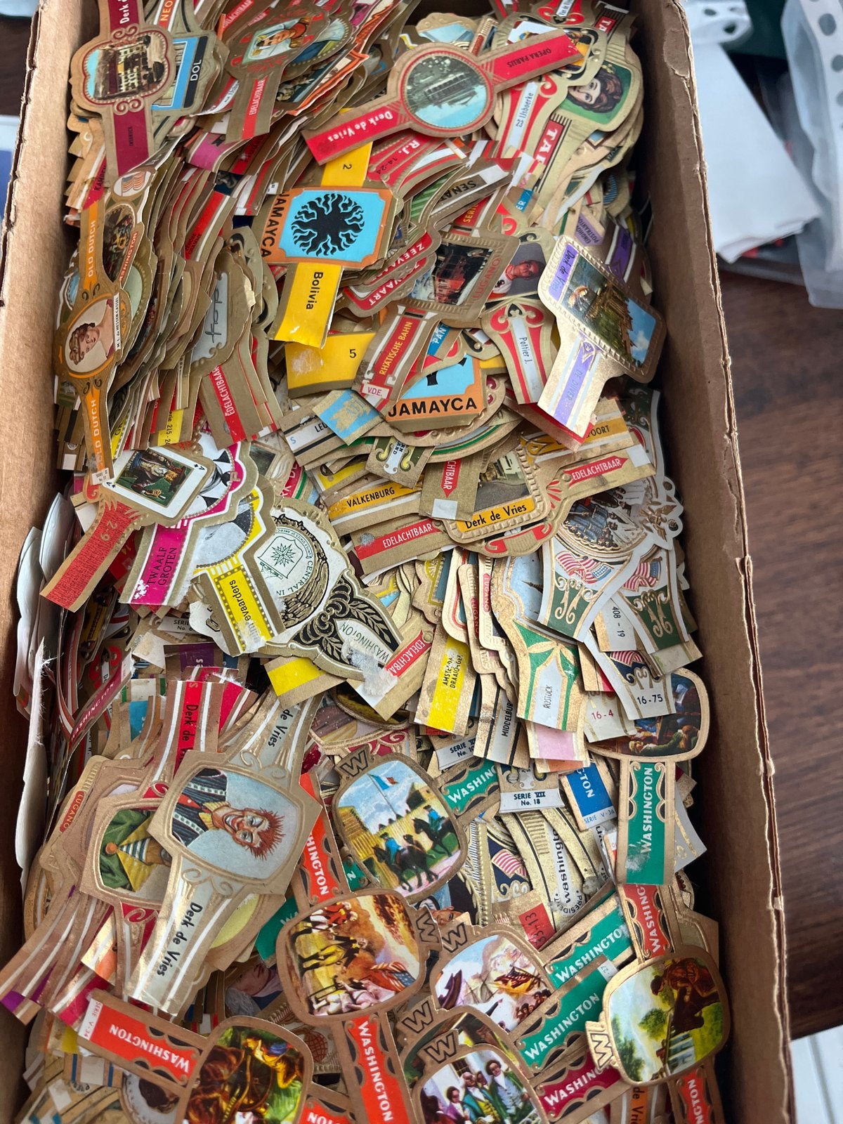 Doos sigarenbandjes, ca. 3000 stuks, nieuwstaat, Verzenden, Nieuw, Sigarenbandjes