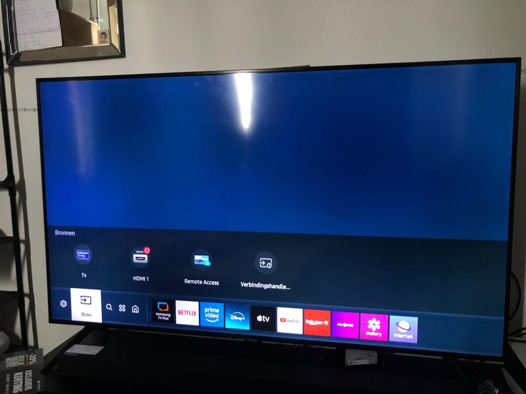 Samsung smart tv 55 inch met soundbar en box, 50 Hz, Zo goed als nieuw, Samsung, 100 cm of meer