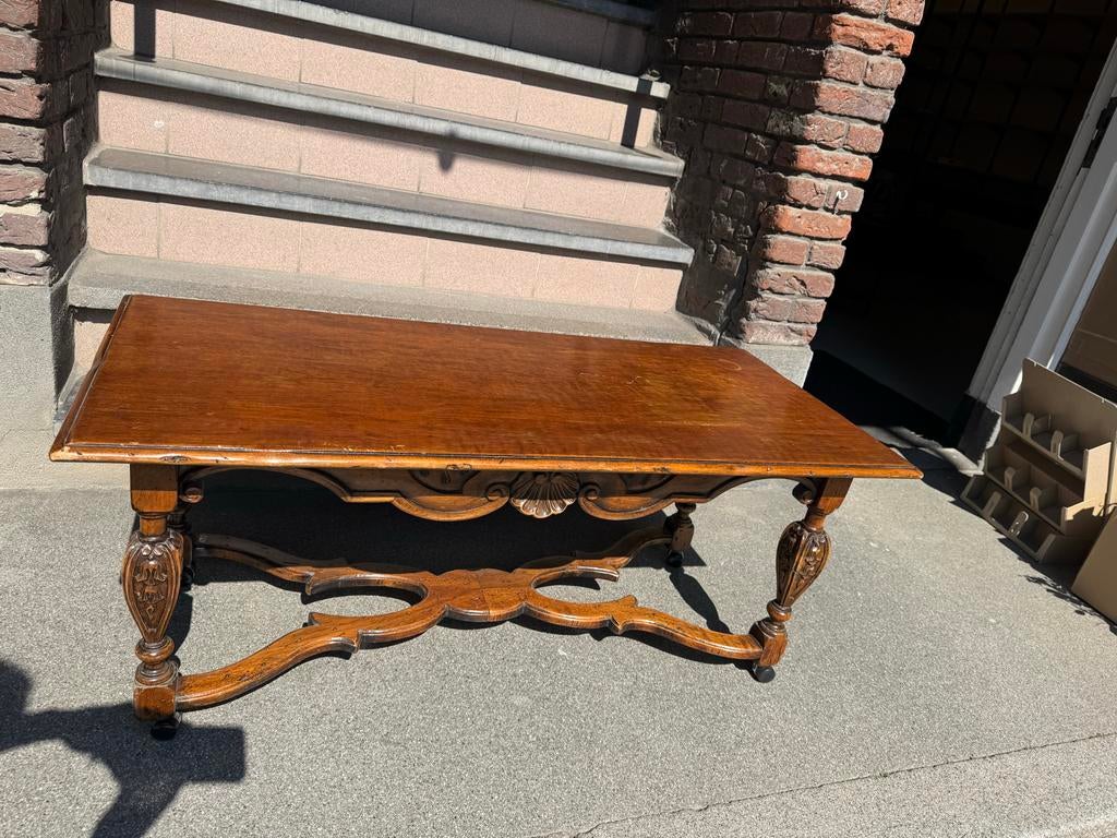 Antieke salontafel met houtsnijwerk en wieltjes, Antiek en Kunst, Ophalen