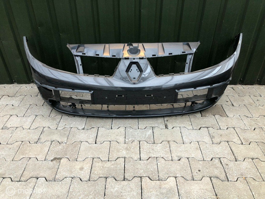 Voorbumper renault scenic 8200139528 Origineel, Gebruikt, Voor, Ophalen of Verzenden, Bumper