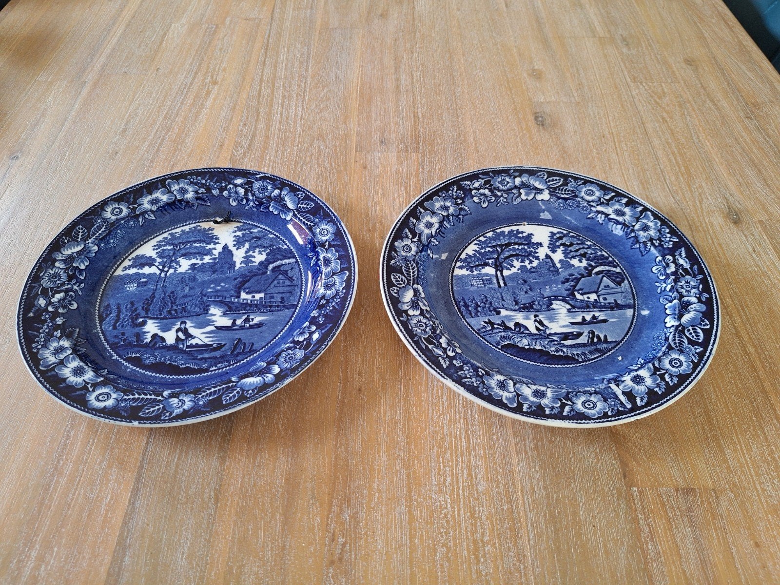 2 Antieke Delfts Blauwe Schotels met Hollands Landschap, Ophalen of Verzenden