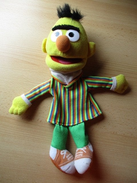 Sesamstraat Bert pluche handpop  35cm, Kinderen en Baby's, Speelgoed | Knuffels en Pluche, Ophalen of Verzenden, Gebruikt, Overige typen