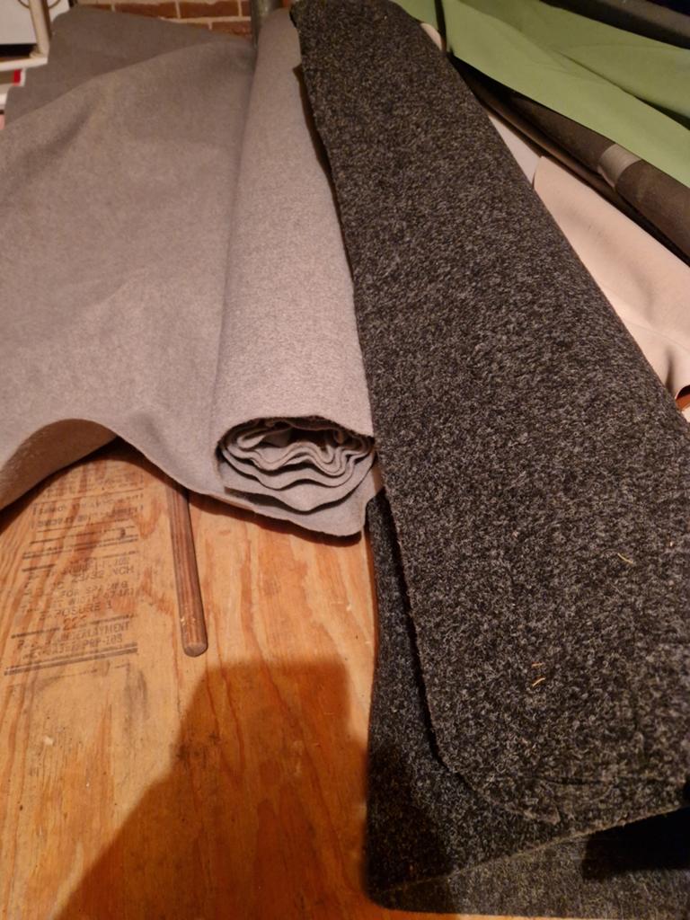 Te koop wand bekleding en tapijt, Ophalen, Katoen, 200 cm of meer, 120 cm of meer