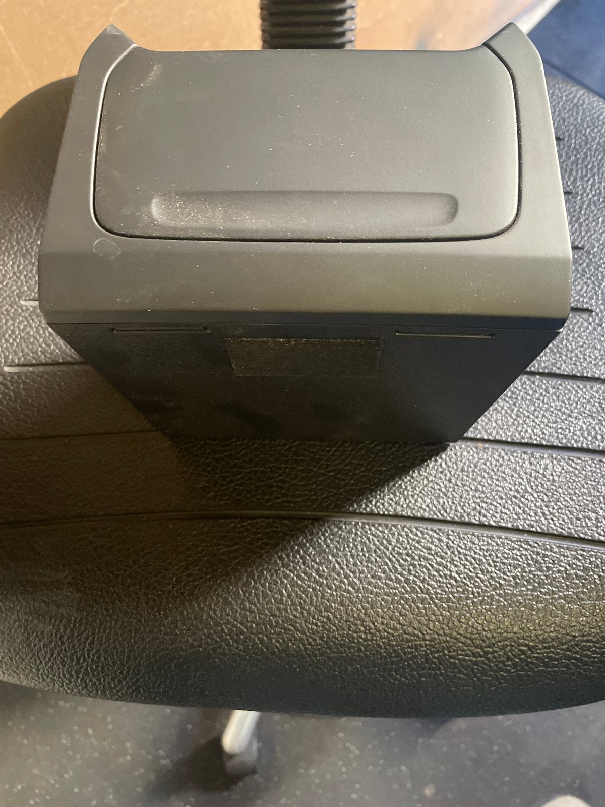 Volvo XC40 Middenconsole Opbergbakje, Ophalen of Verzenden, Zo goed als nieuw