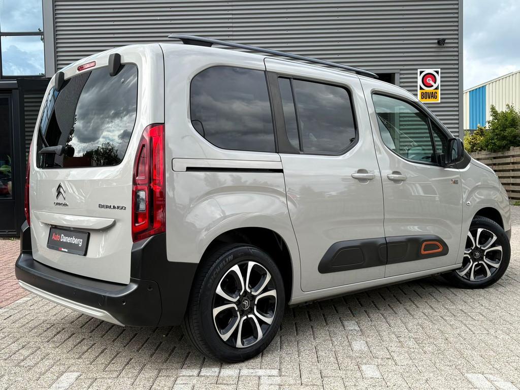 Citroen Berlingo 1.2 PureTech XTR Full OPTIES,PANO,STOELVERW, Voorwielaandrijving, Stof, Zwart, 1199 cc