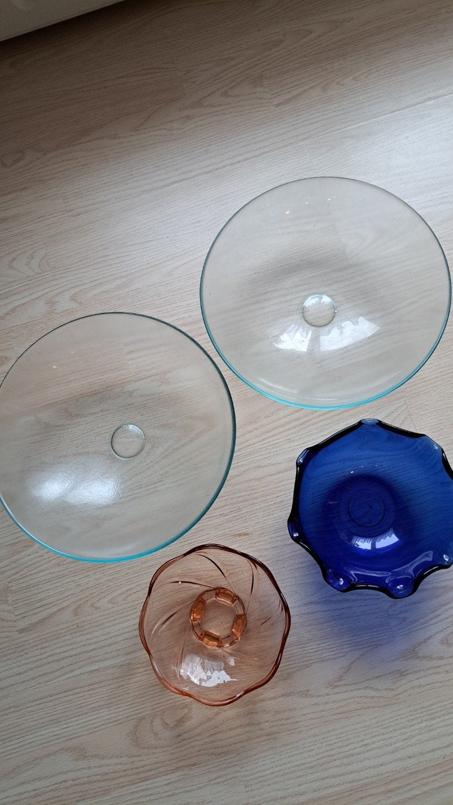 Set van 2 glazen schalen (1x29, en 18  cm), Antiek en Kunst, Ophalen of Verzenden