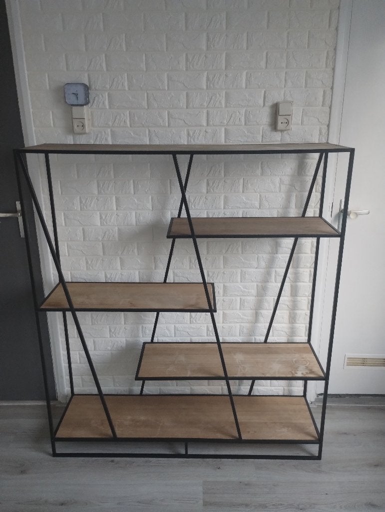Vakkenkast zigzag 122x33x137, Ophalen, Gebruikt