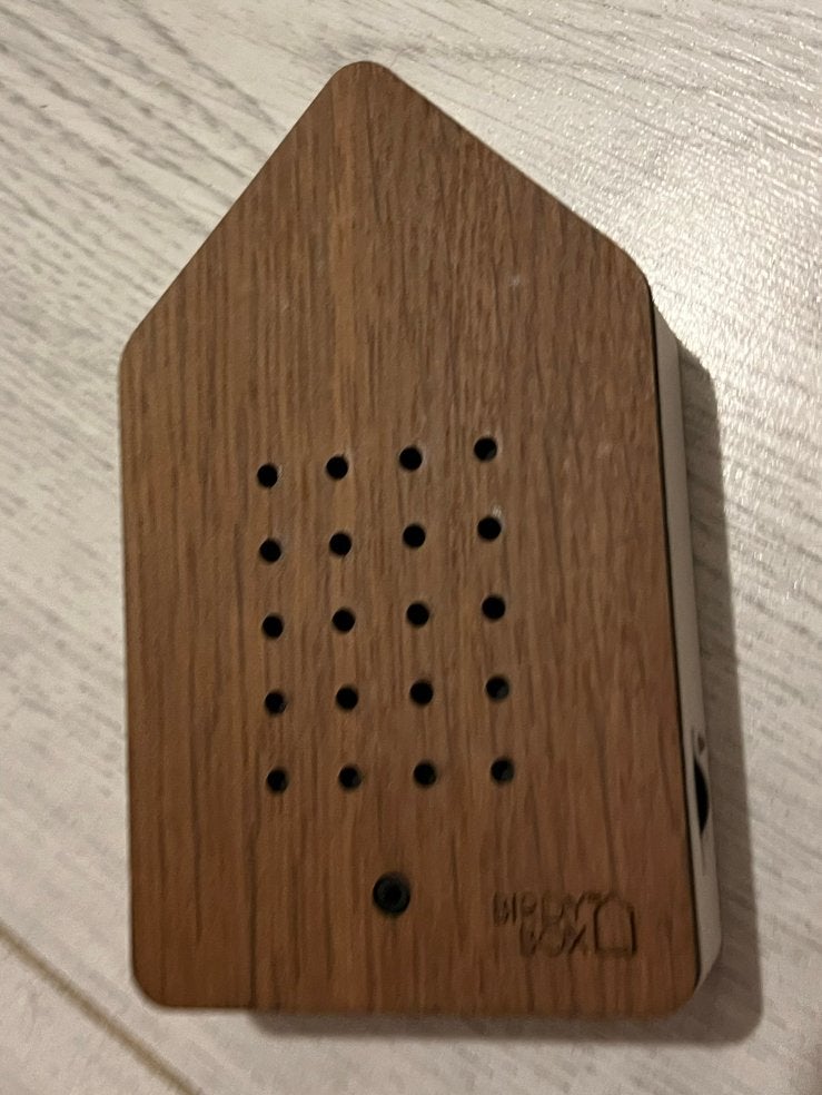 Birdybox Dark Oak - Ontspannende Vogelgeluiden, Huis en Inrichting, Woonaccessoires | Overige, Hout, Ophalen of Verzenden, Zo goed als nieuw