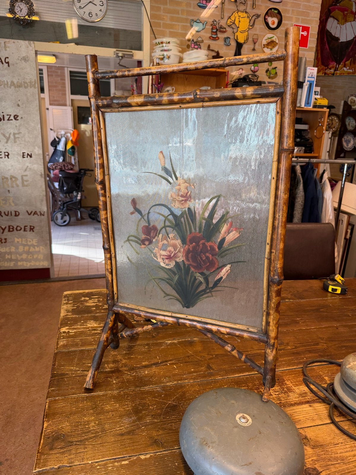 Antiek Victoriaans bamboe haardscherm met bloemen, Ophalen