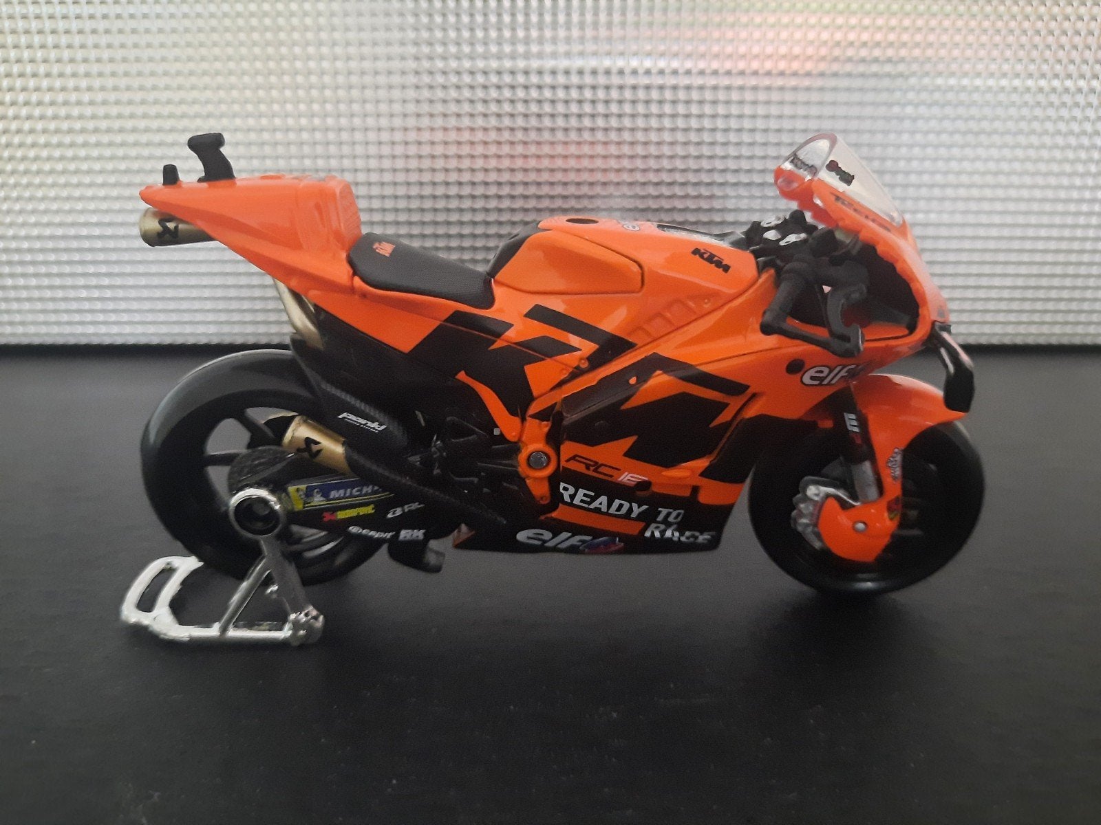 Sterk Afgeprijsd! KTM RC16 Tech Factory Racing #27 1:18, Maisto, Nieuw, Ophalen of Verzenden, Maisto