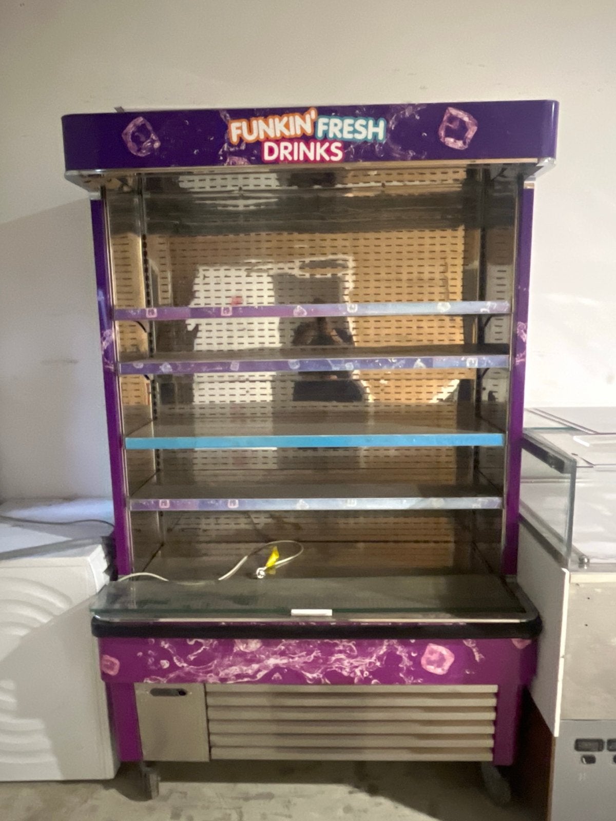 Koelvitrine 'Funkin Fresh Drinks' - Gebruikt, Ophalen, Gebruikt, Koelen en Vriezen