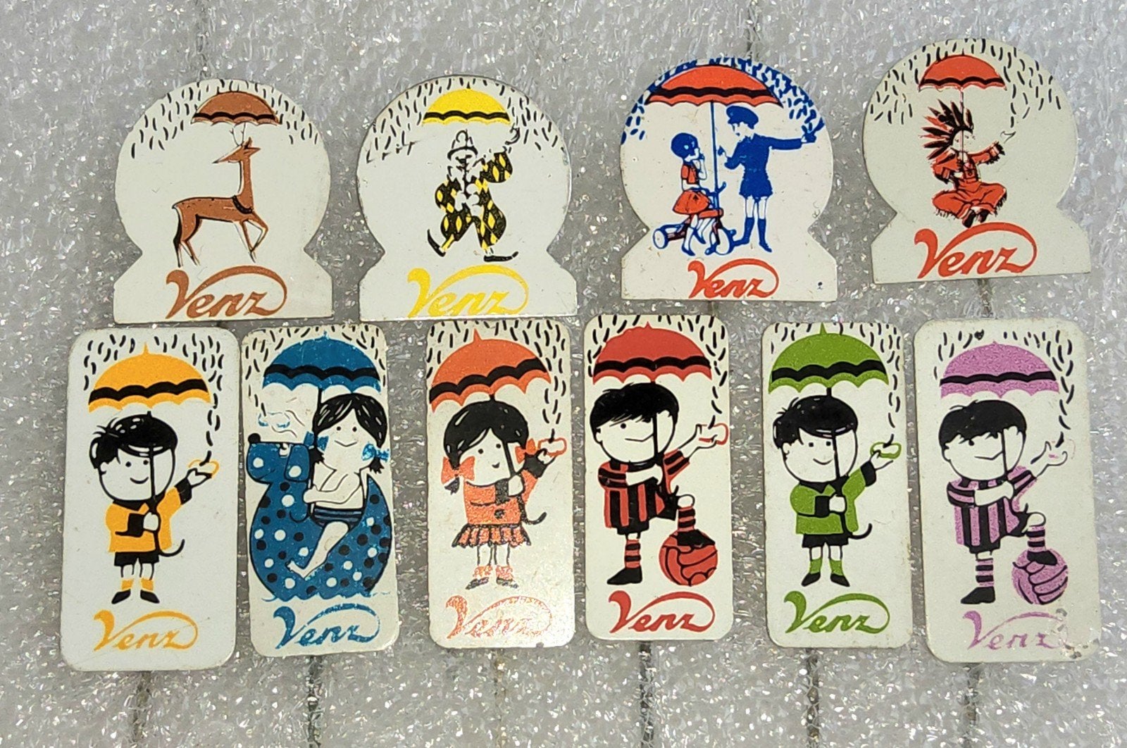10 Vintage Venz Chocolade Hagelslag Speldjes, Ophalen of Verzenden, Gebruikt, Overige onderwerpen, Speldje of Pin