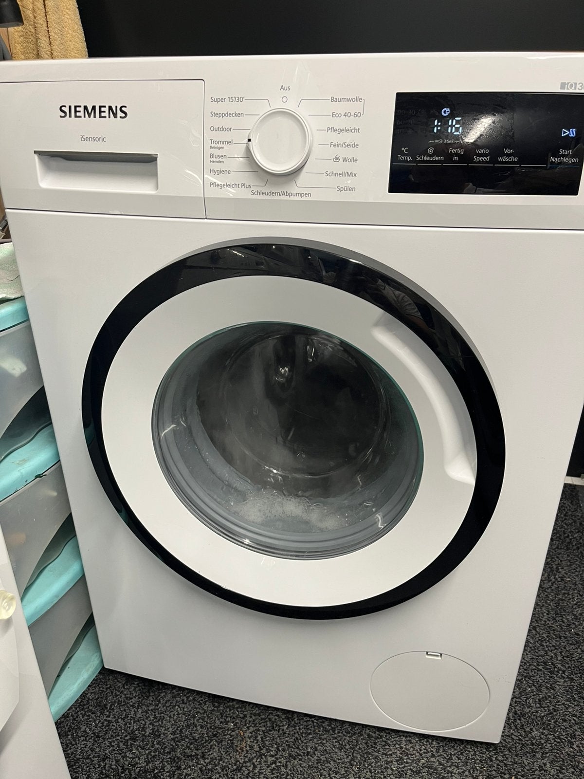 Mooie jonge Siemens wasmachine, Ophalen, Zo goed als nieuw, 85 tot 90 cm, 1200 tot 1600 toeren