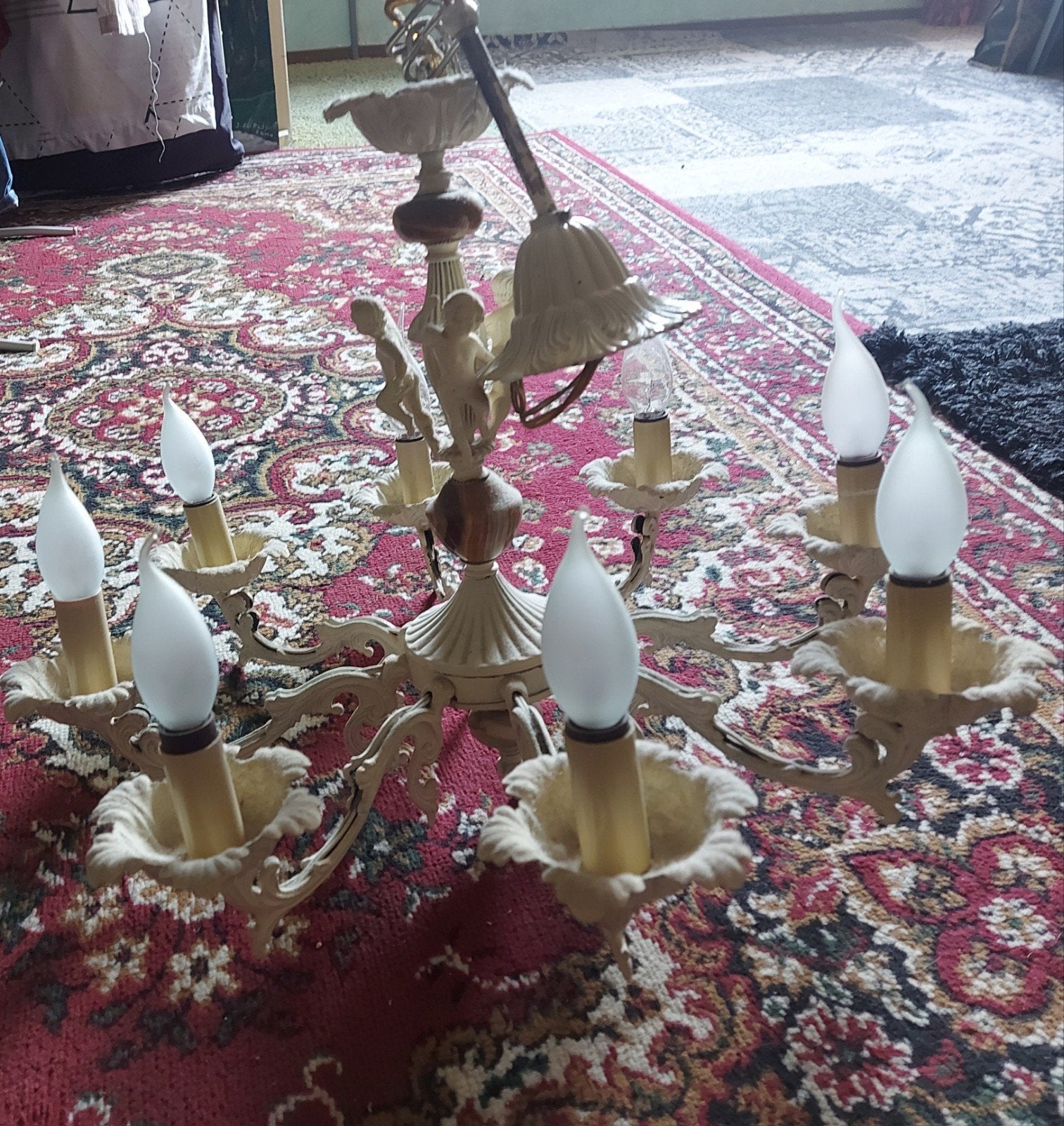 Antieke kroonluchter met 8 armen en kroonluchter met 6 armen, Ophalen of Verzenden