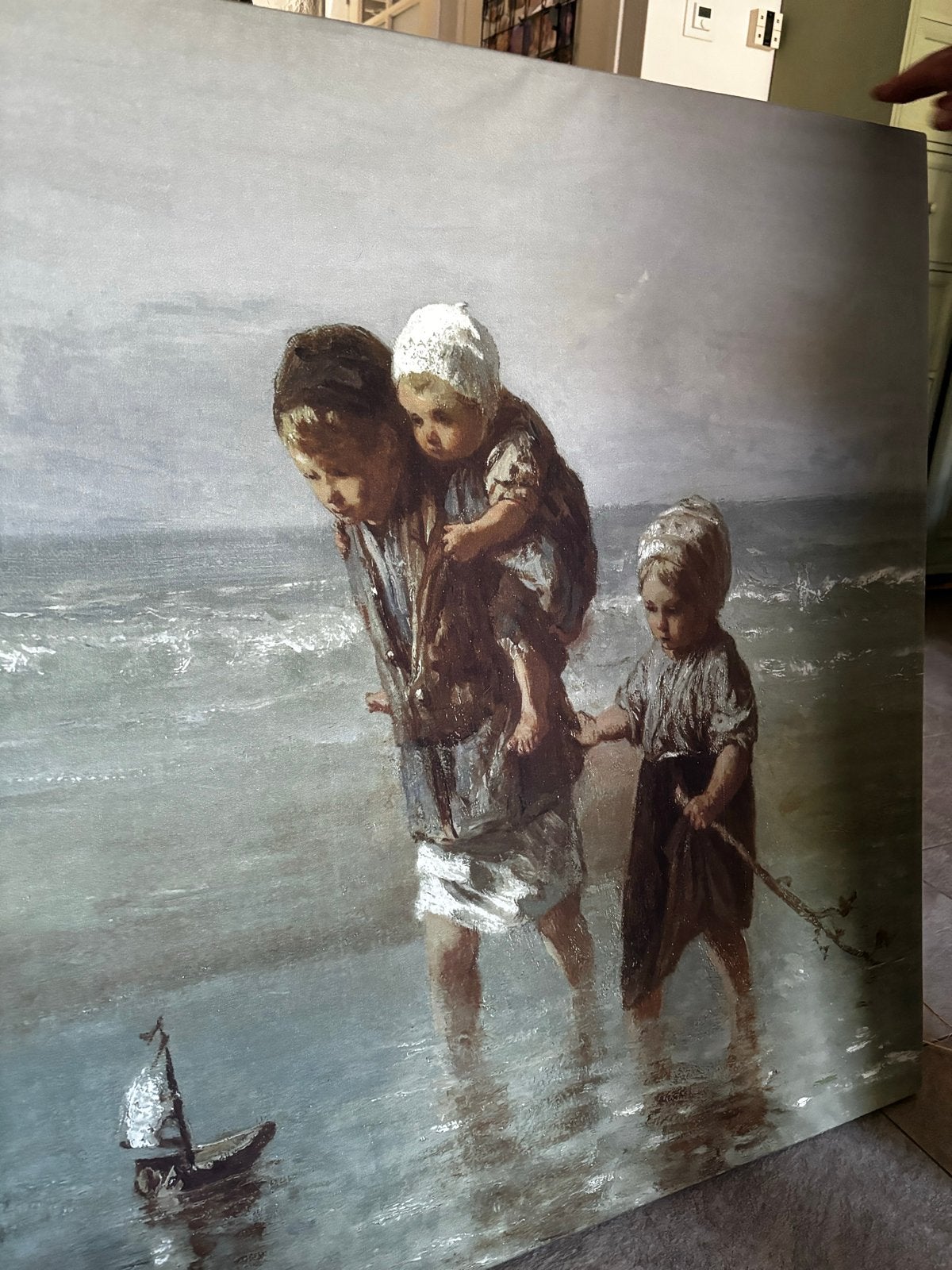 Groot Schilderij: Kinderen aan Zee met Bootje - 122x95cm, Ophalen, Doek, Portret of Personen, Realistisch