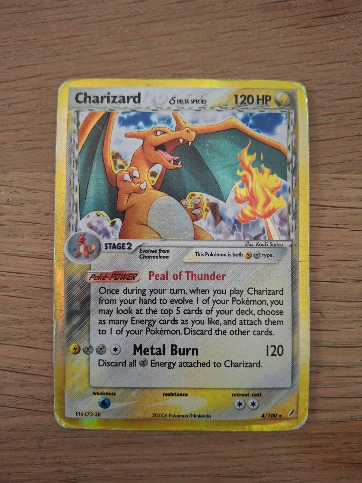 pokémonkaart Charizard 4/100 holo delta species, Verzenden, Gebruikt, Losse kaart