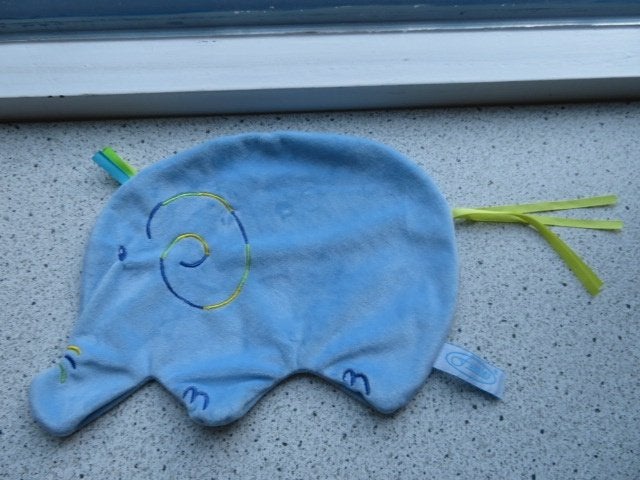 Knuffeldoek olifant Oliver merk Funnies blauw velours, Blauw, Ophalen of Verzenden, Zo goed als nieuw, Met label