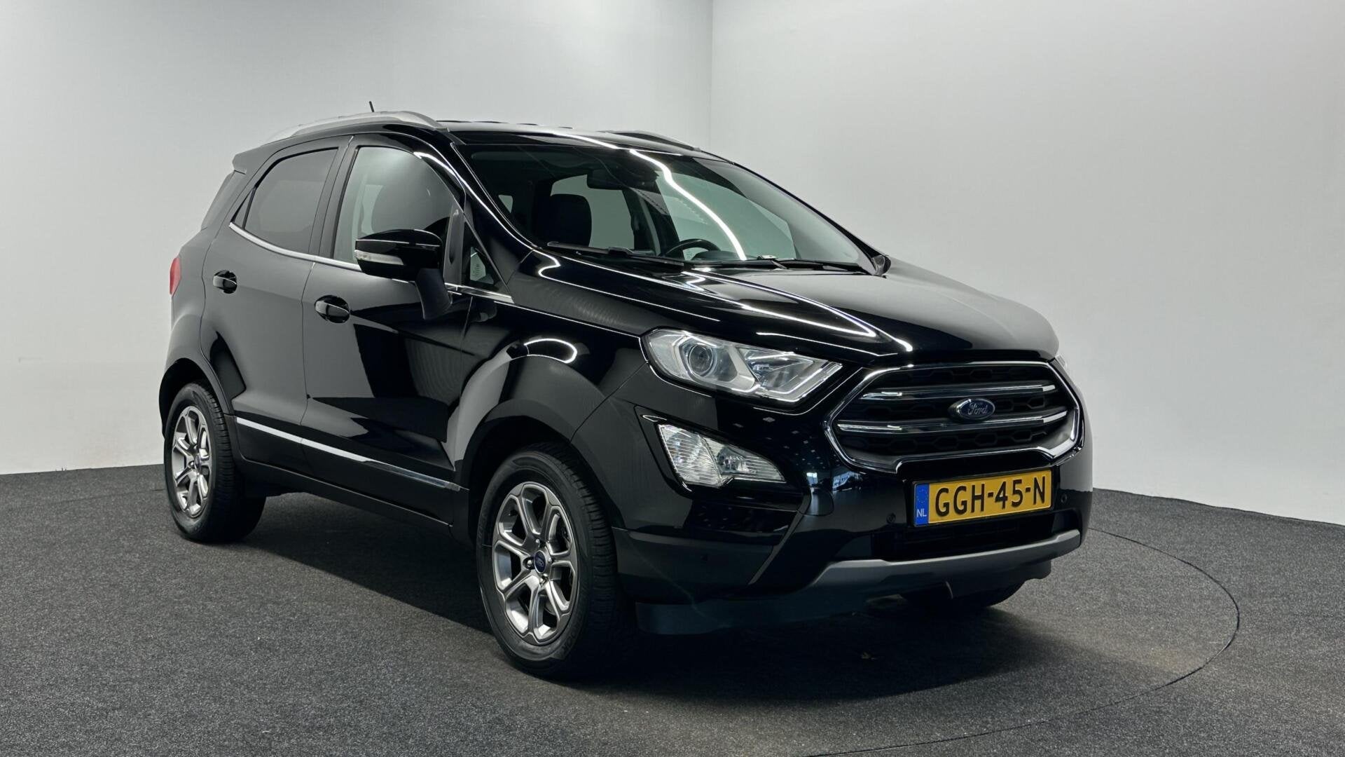 Ford EcoSport 1.0 EcoBoost Titanium TREKHAAK CARPLAY NAVI EC, Auto's, 125 pk, Gebruikt, Ecosport, Met garantie (alle)