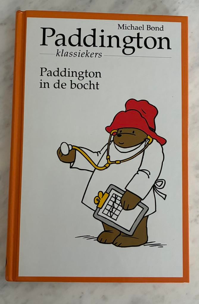 M. Bond - Paddington in de bocht, Fictie algemeen, Ophalen of Verzenden, Zo goed als nieuw, M. Bond