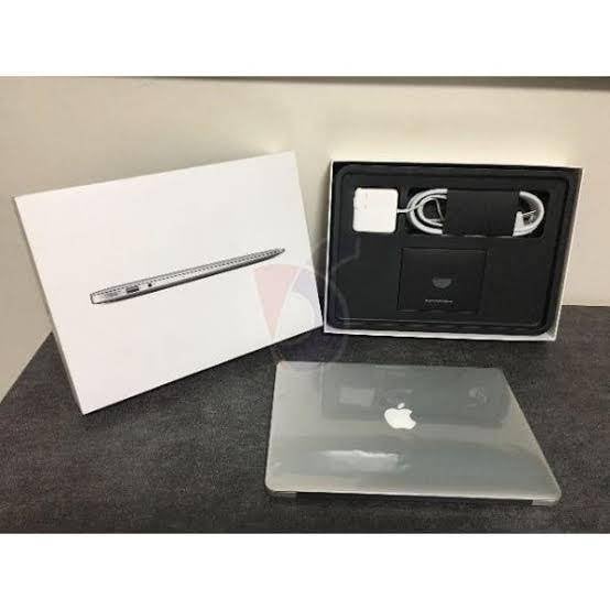 Snelle MacBook Air Compleet met DOOS. Met Office, Computers en Software, Apple Macbooks, Ophalen, 13 inch, Minder dan 2 Ghz, Zo goed als nieuw