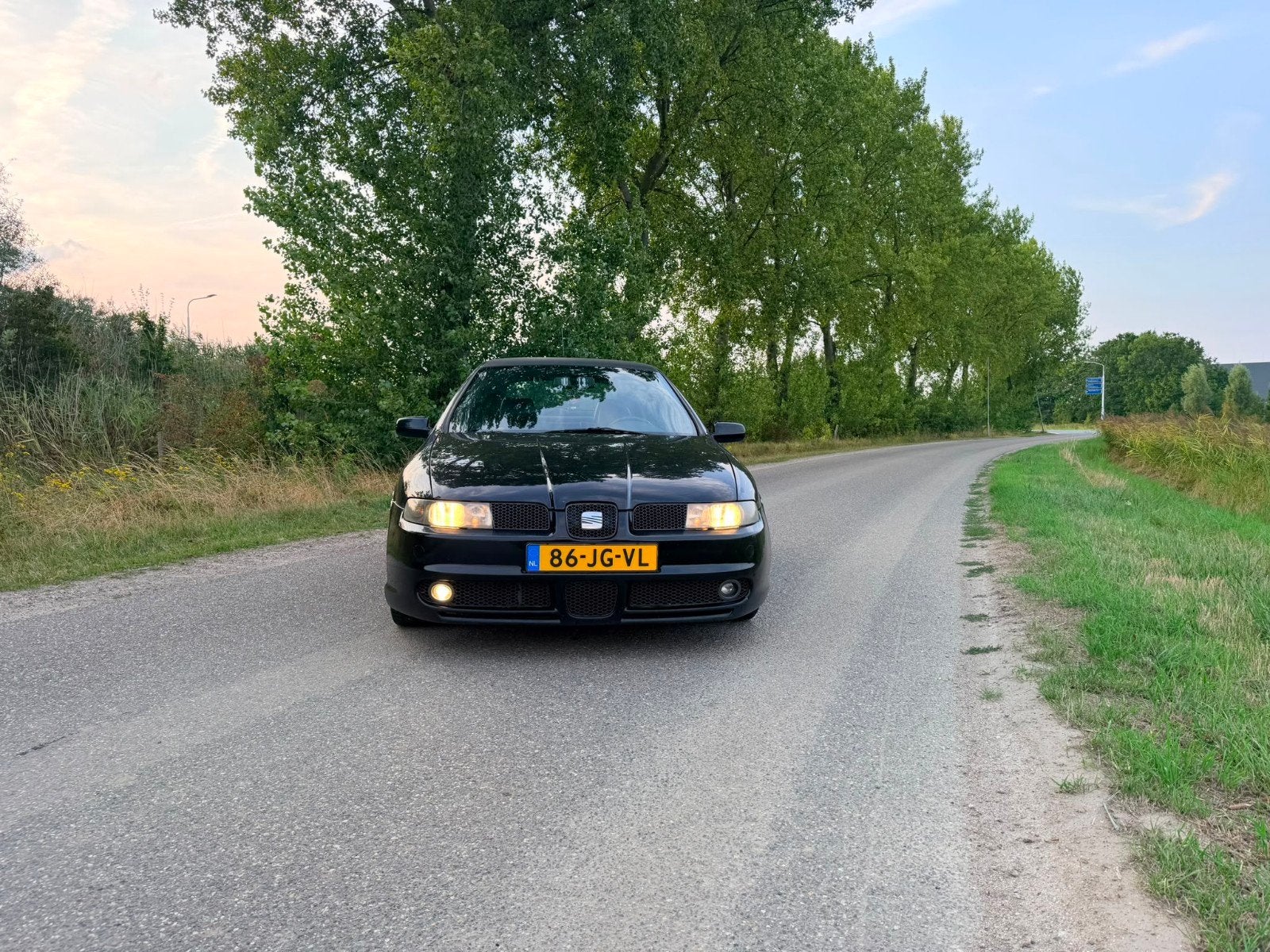 Seat Leon 2.8 V6 150KW 4WD 2002 Zwart, Auto's, Zwart, Leon, Leder en Stof, Zwart