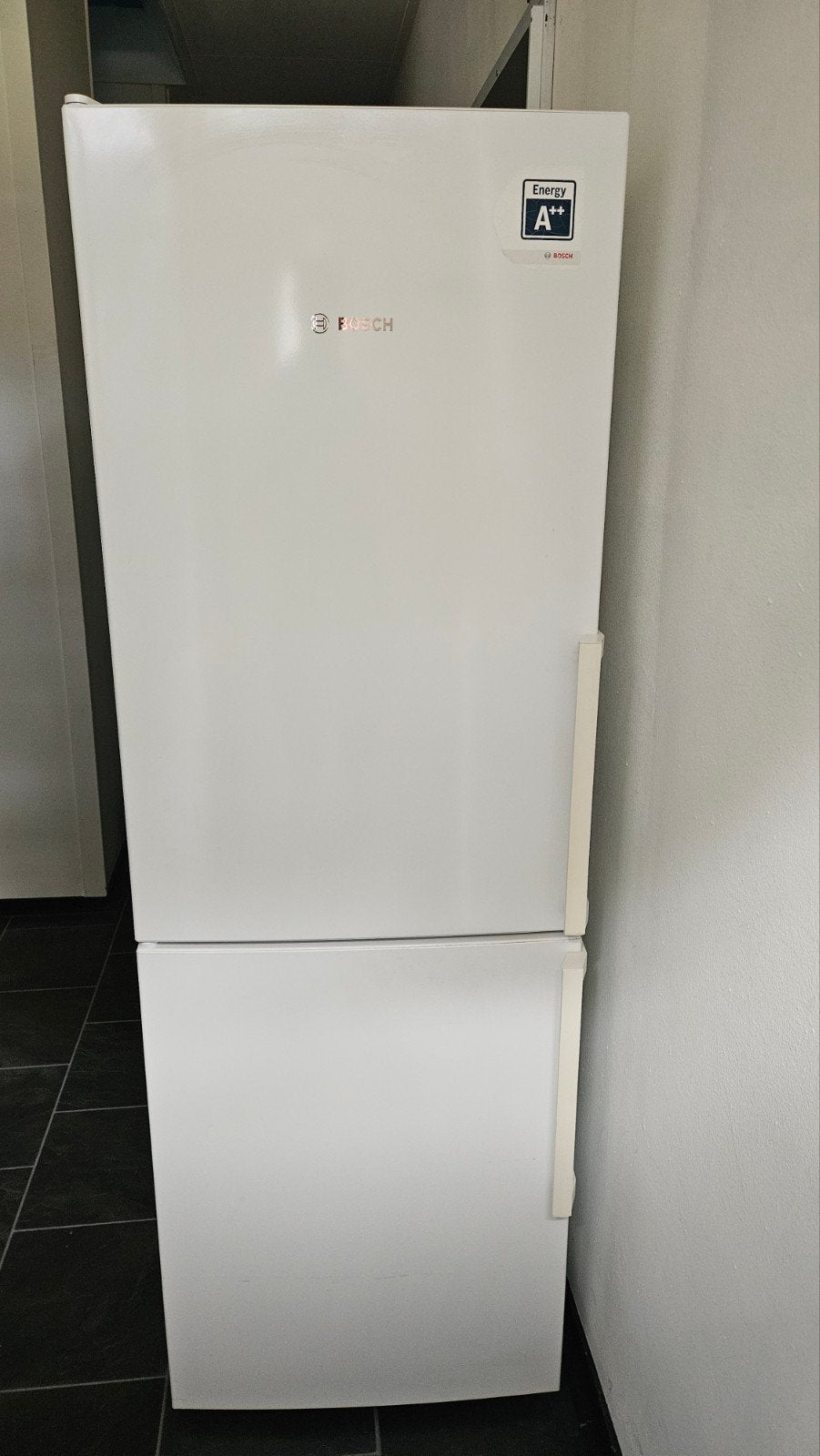 Bosch Koel-vriescombinatie A++ met BigBox en CrisperBox, Witgoed en Apparatuur, Koelkasten en IJskasten, Zo goed als nieuw, Met aparte vriezer