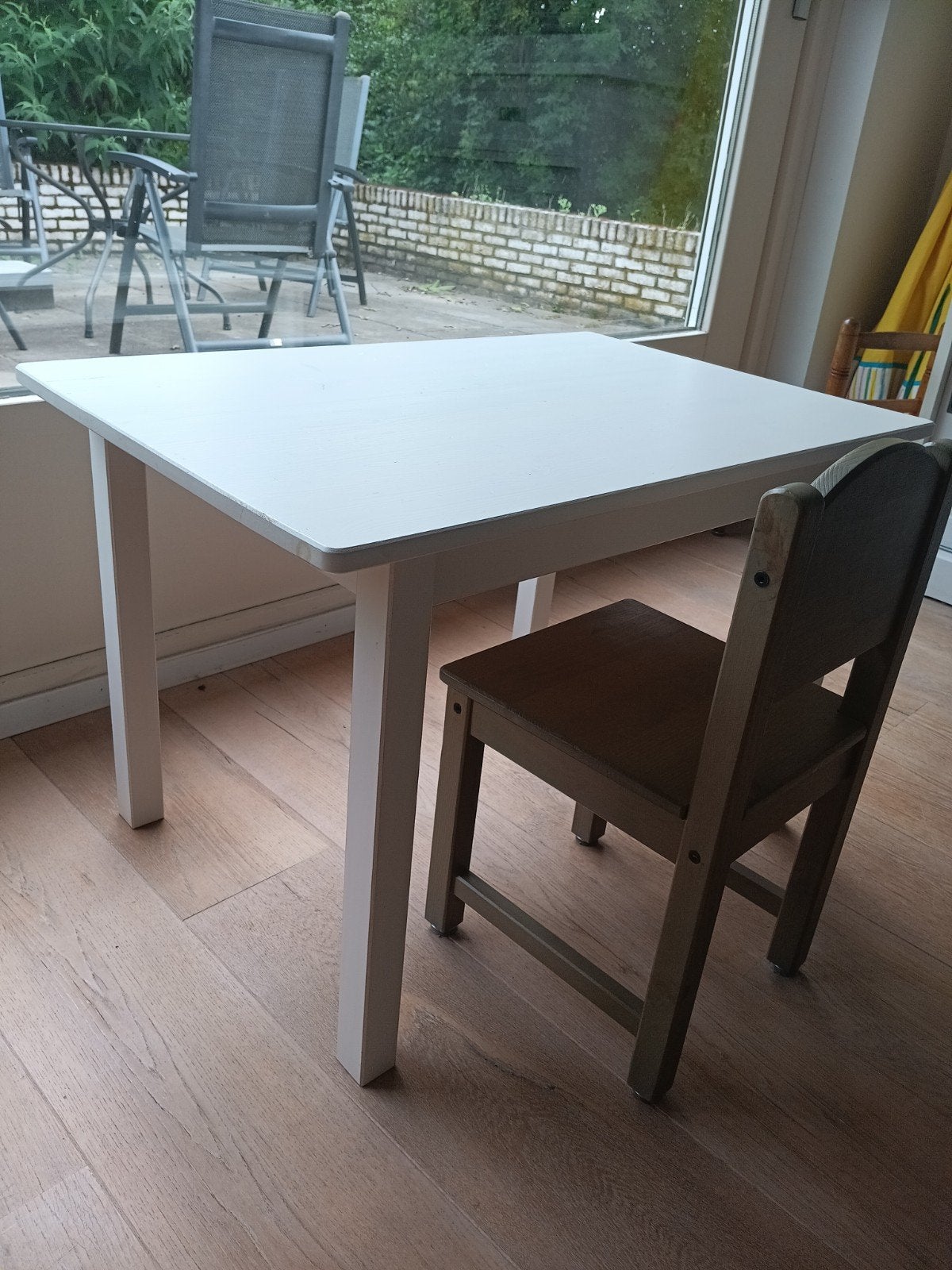 IKEA Kindertafel en stoeltje Sundvik- Ideaal voor Spelen, Ophalen, Gebruikt, Tafel(s) en Stoel(en)