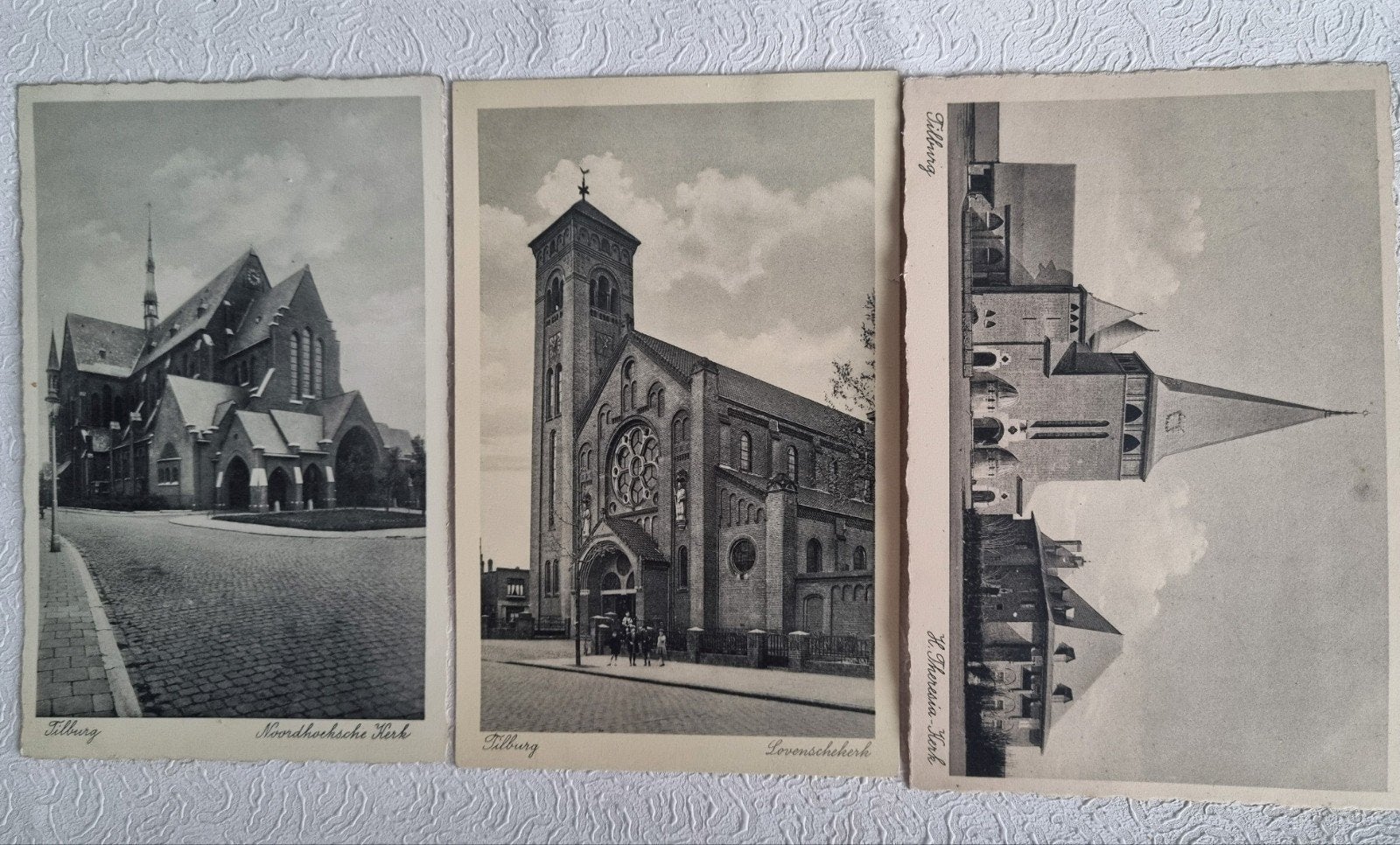 Prentbriefkaarten van oude (gesloopte)  kerken in Tilburg, Ophalen of Verzenden